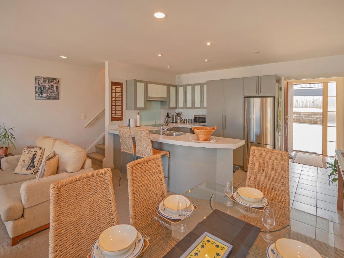 Tairua Waterfront Retreat - Tairua Apartment Exterior photo