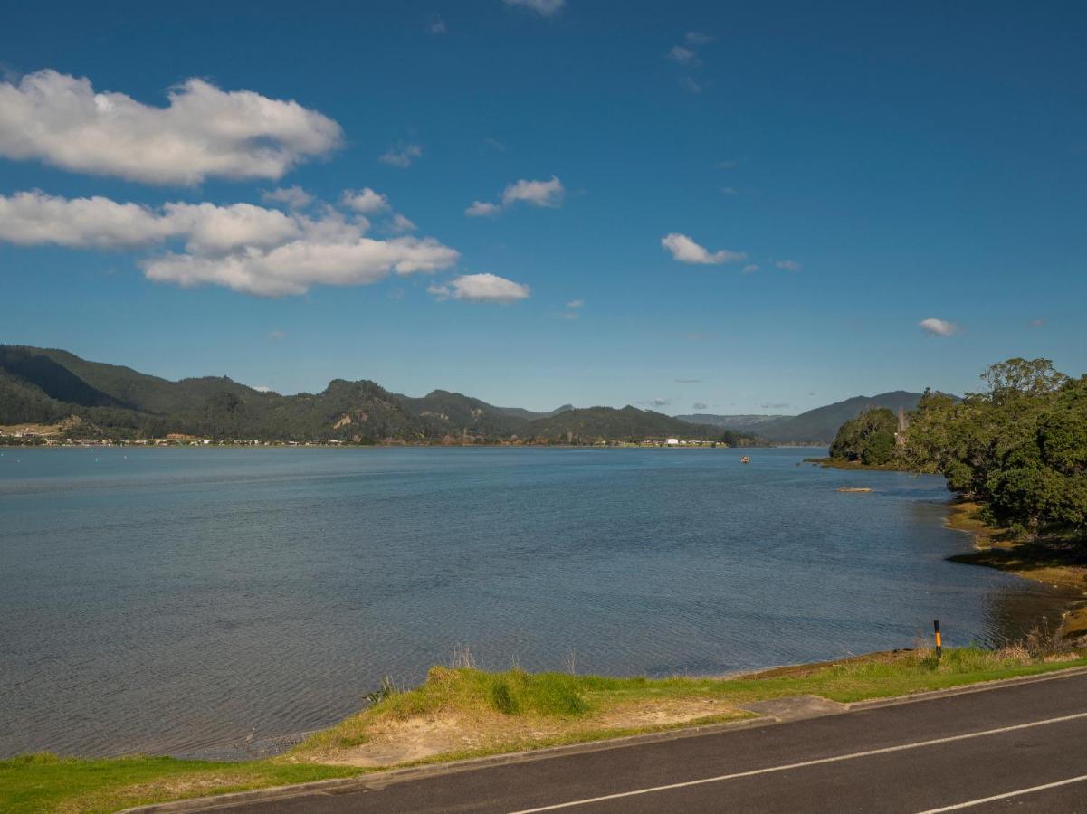 Tairua Waterfront Retreat - Tairua Apartment Exterior photo